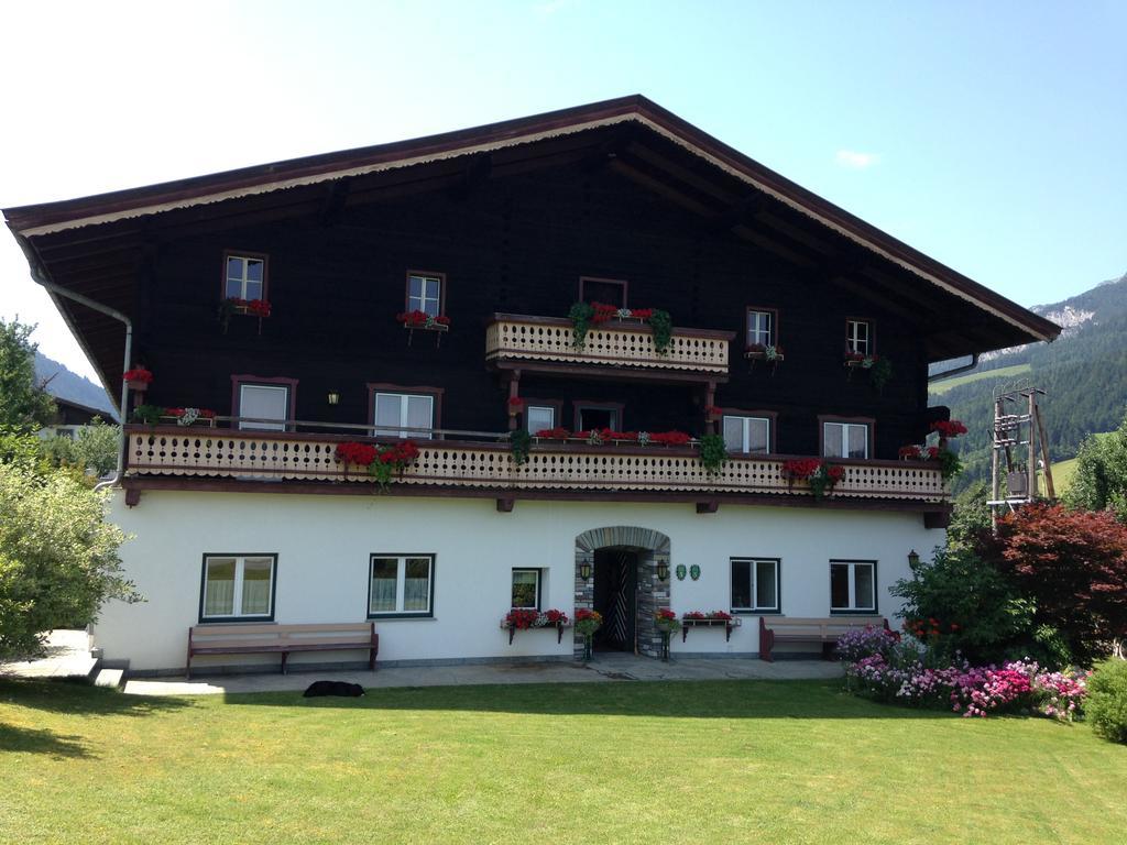 Pfindlhof Bed & Breakfast Leogang Exterior photo